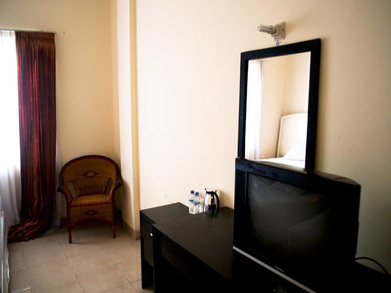 โรงแรมคิง Wates  ภายนอก รูปภาพ